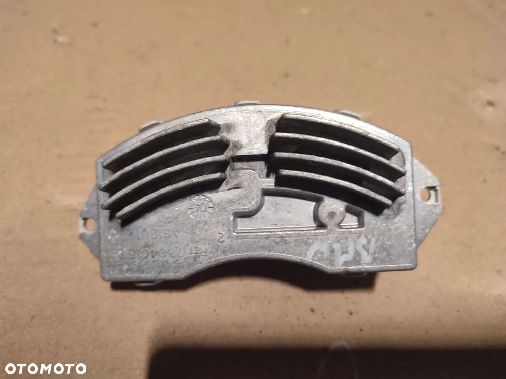 Rezystor opornik dmuchawy BMW E90  985464F - 1