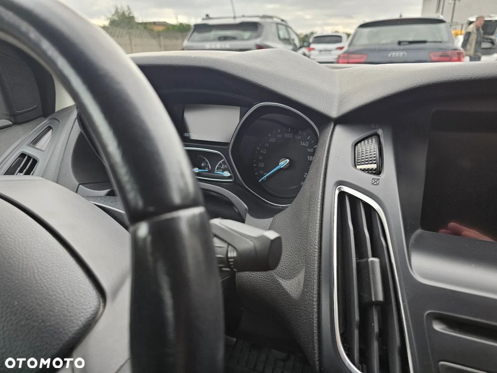 Ford Focus 1.6 SYNC Edition - 2