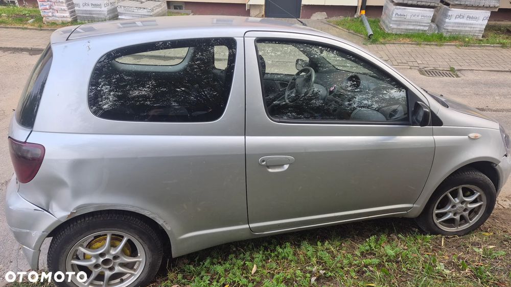 Toyota Yaris 1.4 D-4D - 10