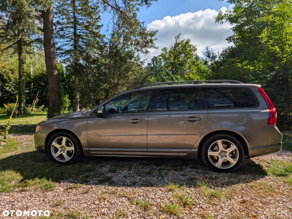 Volvo V70 2.0D Momentum - 8