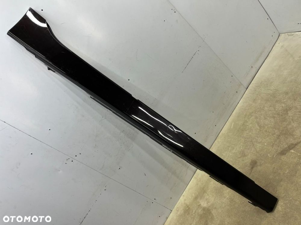 Listwa progowa BMW 2 F46 Gran Tourer 14-22r. PRAWA nakładka progu zewnętrzna prawy próg 7318852 - 1