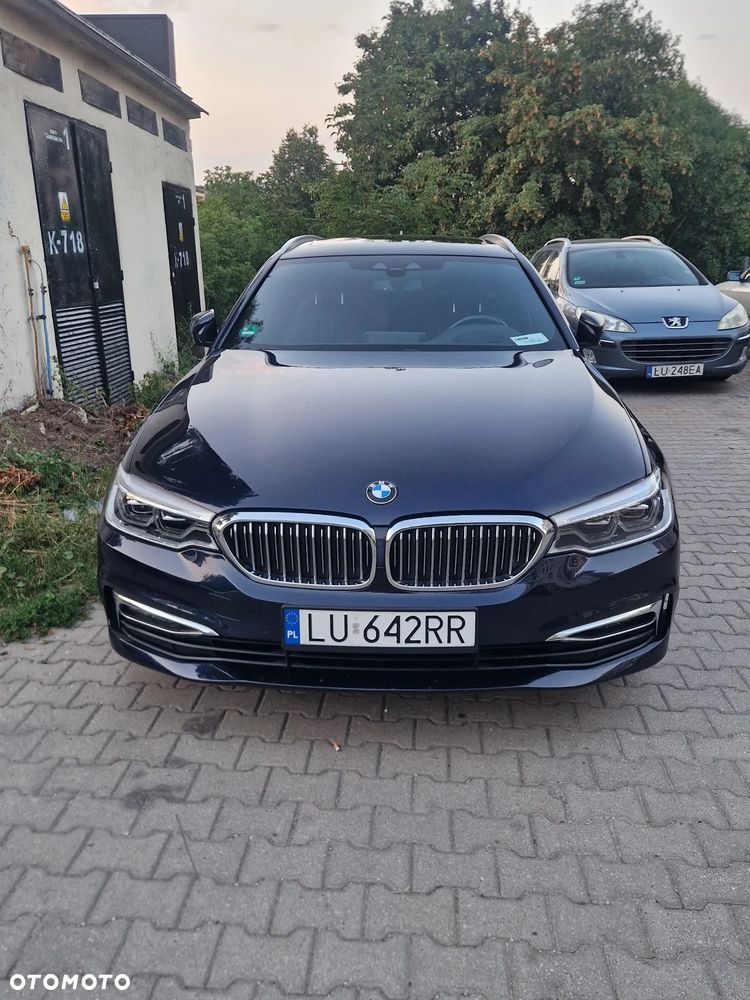 BMW Seria 5 520d xDrive Luxury Line - 1
