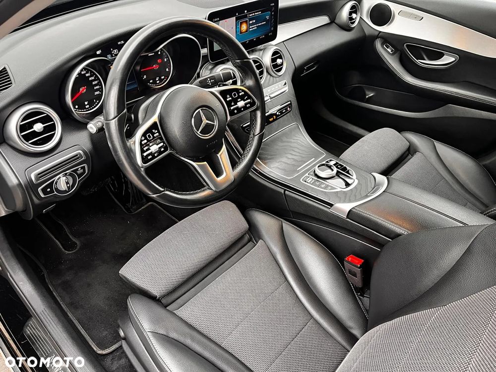 Mercedes-Benz Klasa C 300 d 9G-TRONIC Avantgarde - 11