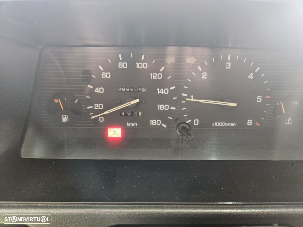 Mitsubishi L200 2.5 TD Strada - 17