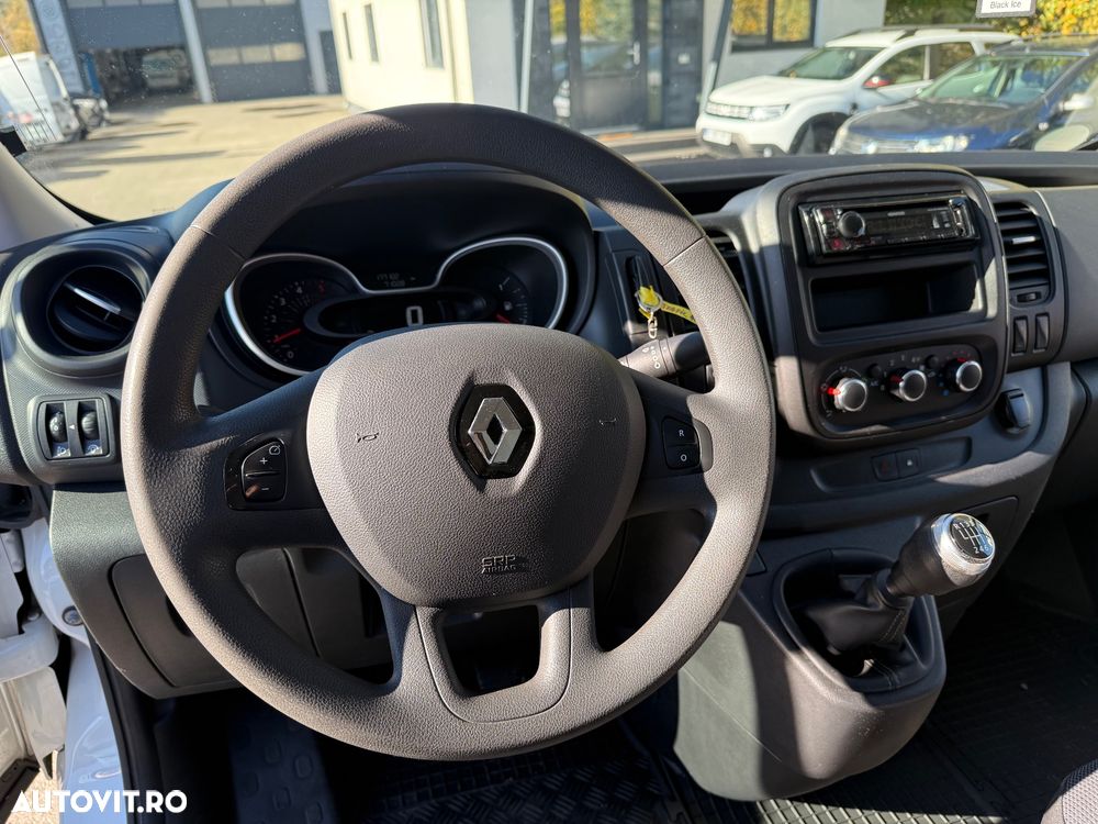 Renault 2,4 tone Trafic L2H1 - 8
