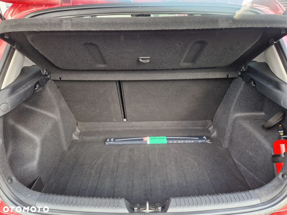 Kia Ceed 1.6 GDI L Business Line DCT - 16