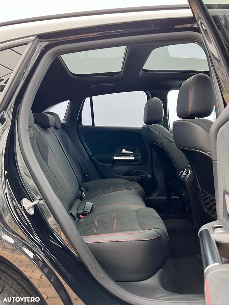 Mercedes-Benz GLA - 13
