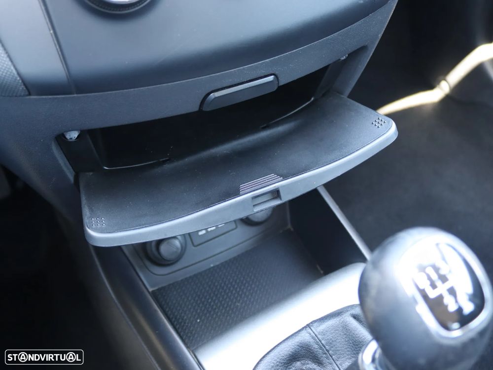Hyundai i30 CW 1.4 CVVT Blue Comfort - 22