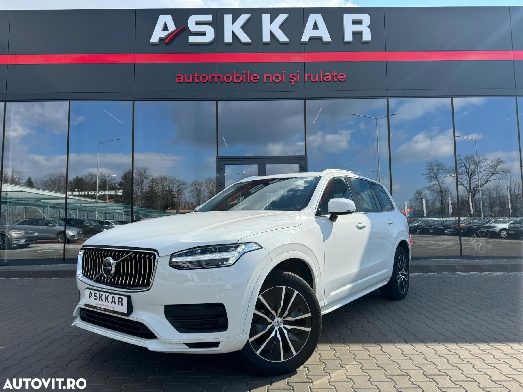 Volvo XC 90 B5 D AWD Geartronic Momentum Pro - 1