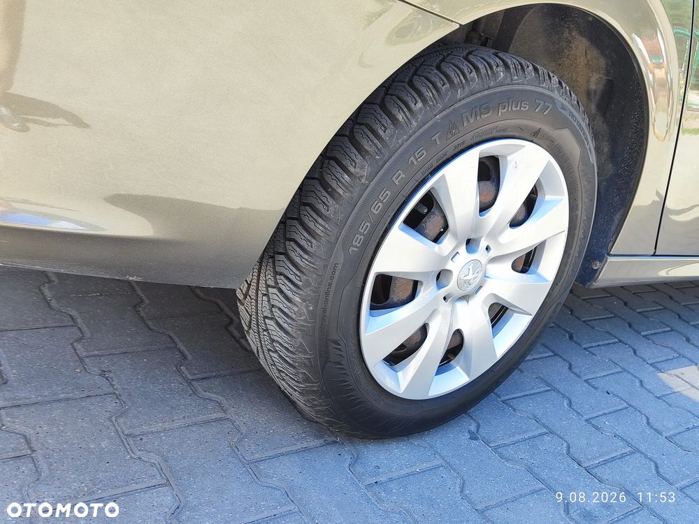 Peugeot 301 1.2 Pure Tech Access - 25