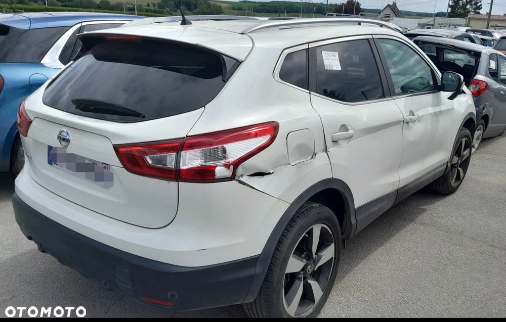 Nissan Qashqai 1.2 DIG-T Tekna EU6 - 3
