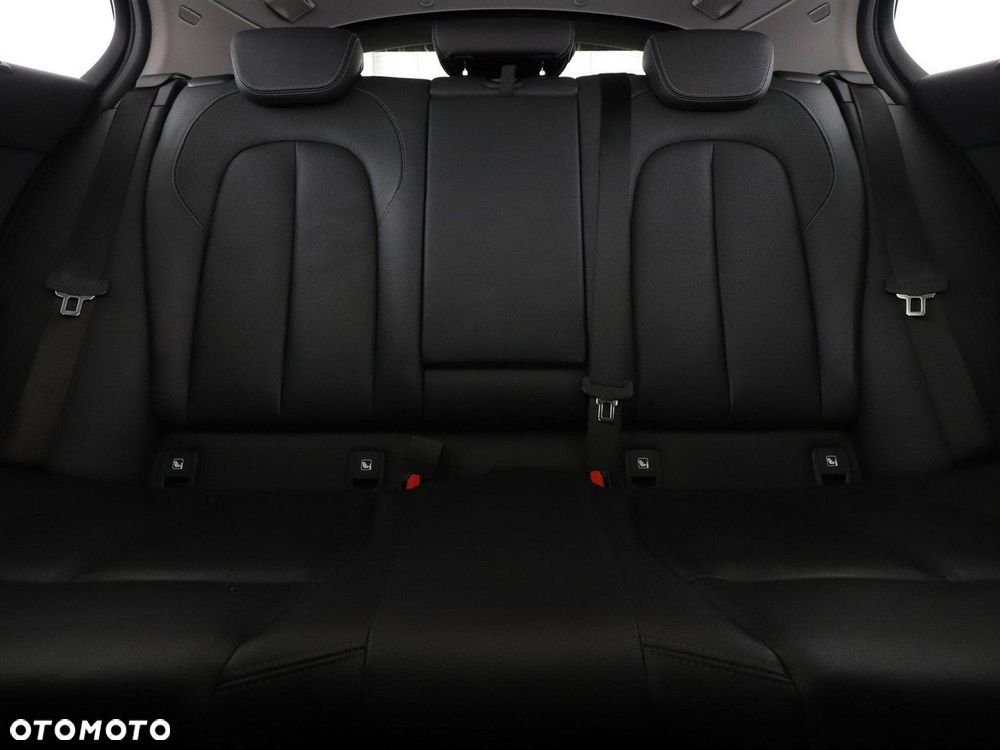 BMW Seria 1 120d xDrive Luxury Line - 19