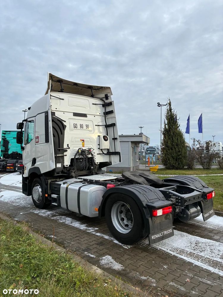 Renault T460 Sleeper Cab - 4