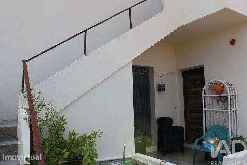 Moradia isolada T2 em Alcobaça e Vestiaria de 228 m2 - Grande imagem: 4/30
