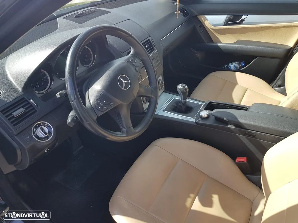 Mercedes-Benz C 220 CDi Avantgarde BlueEfficiency - 8