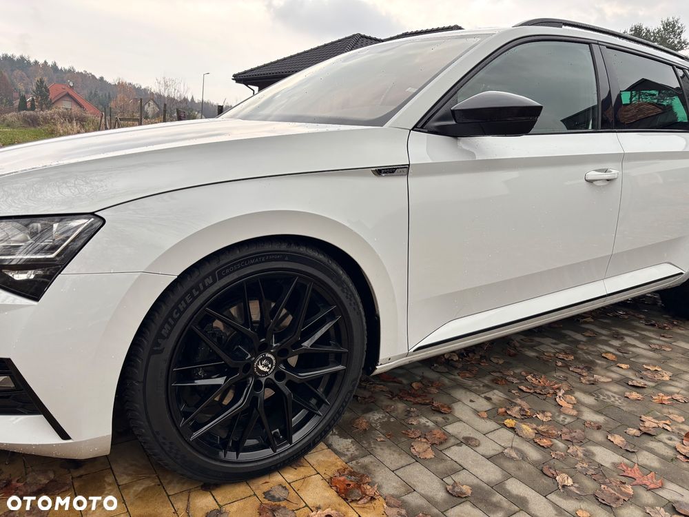 Skoda Superb 2.0 TDI SCR Sportline DSG - 5