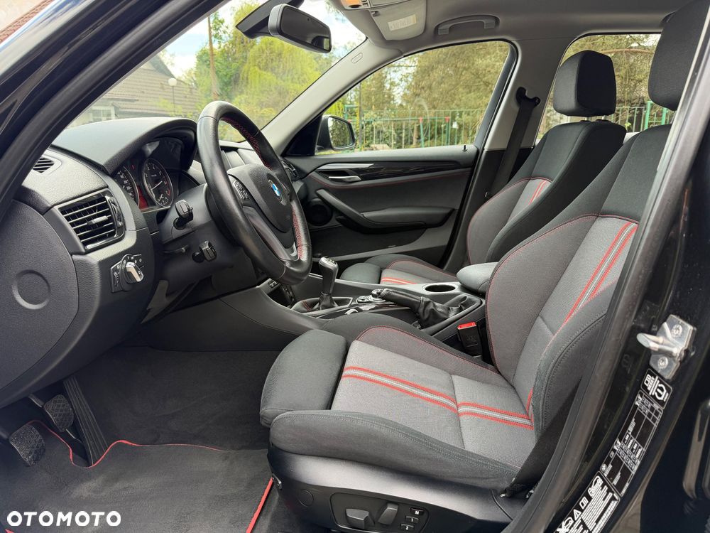 BMW X1 xDrive20i Sport Line - 5