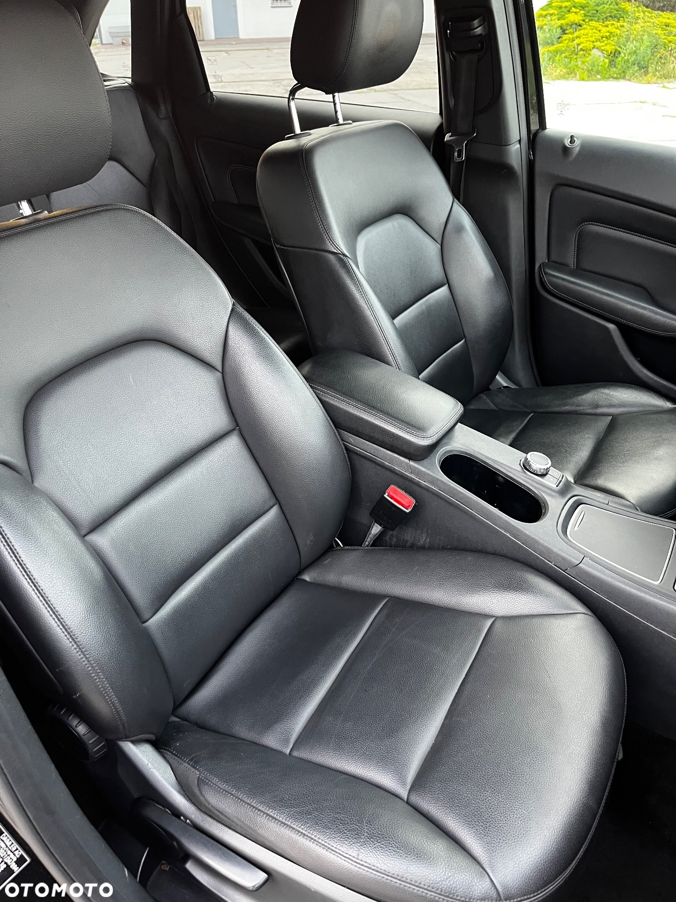 Mercedes-Benz Klasa B 200 (CDI) d 4Matic 7G-DCT AMG Line - 13