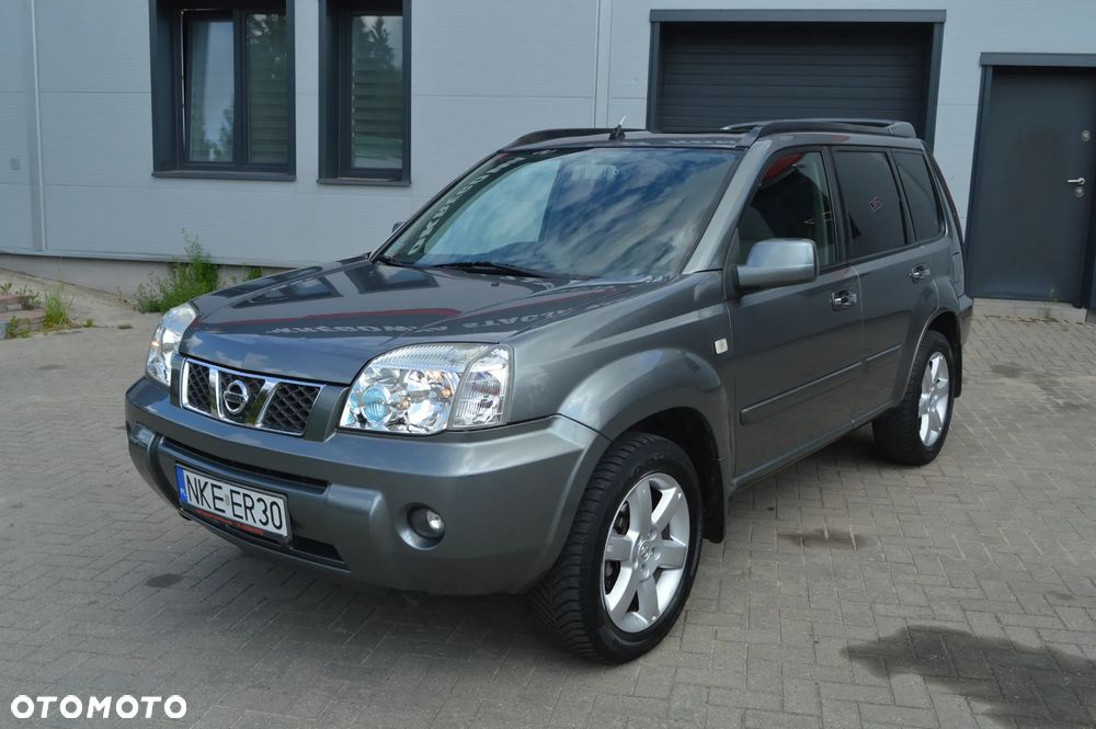 Nissan X-Trail 2.2 dCi 4x4 DPF Comfort - 4