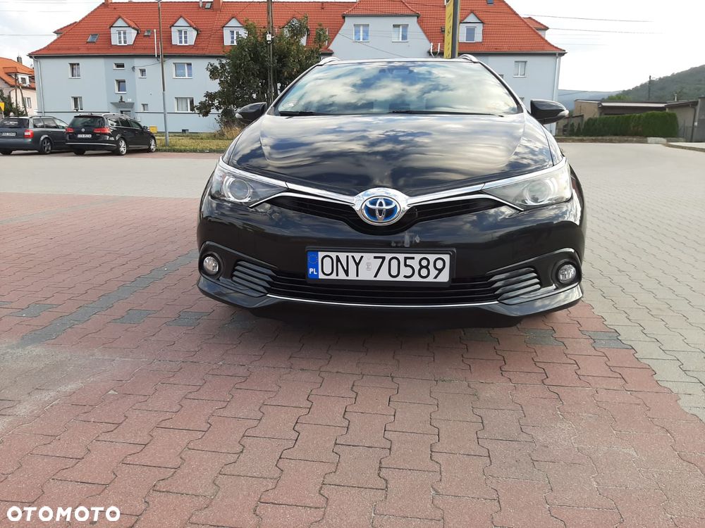 Toyota Auris Hybrid 135 Premium - 2
