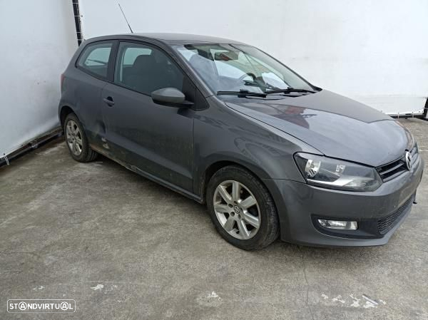 Para Peças Volkswagen Polo (6R1, 6C1) - 2