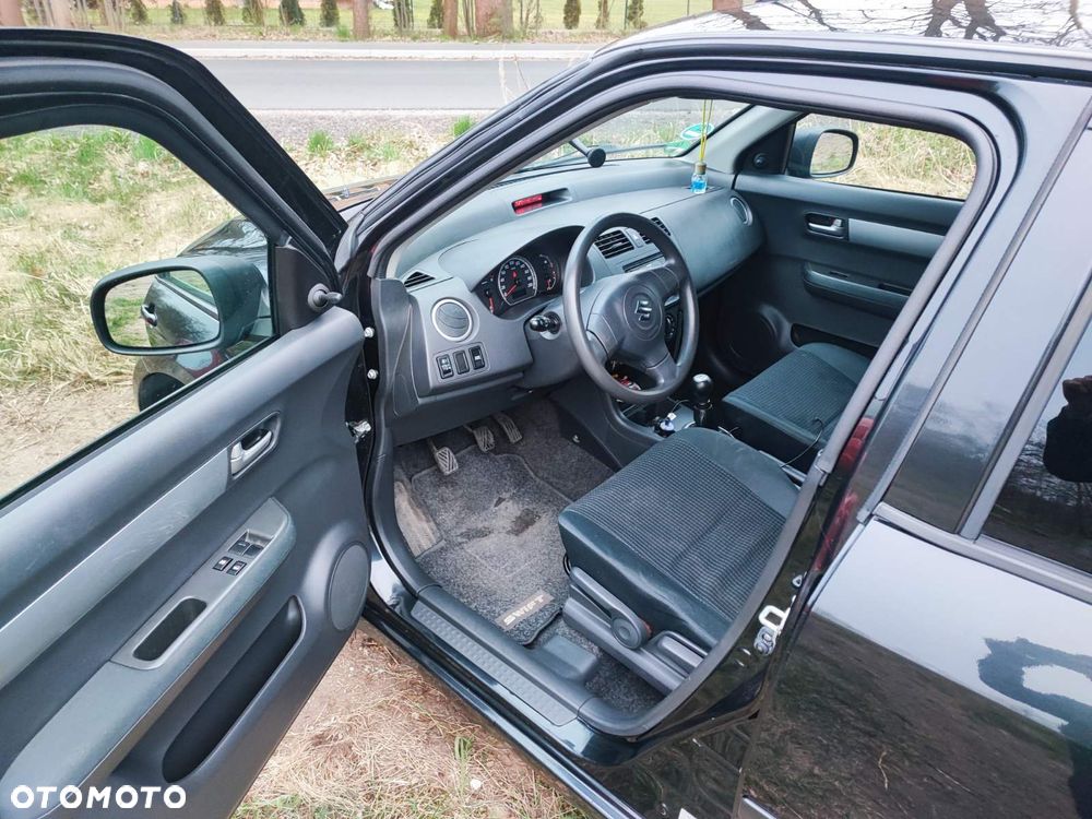 Suzuki Swift - 8