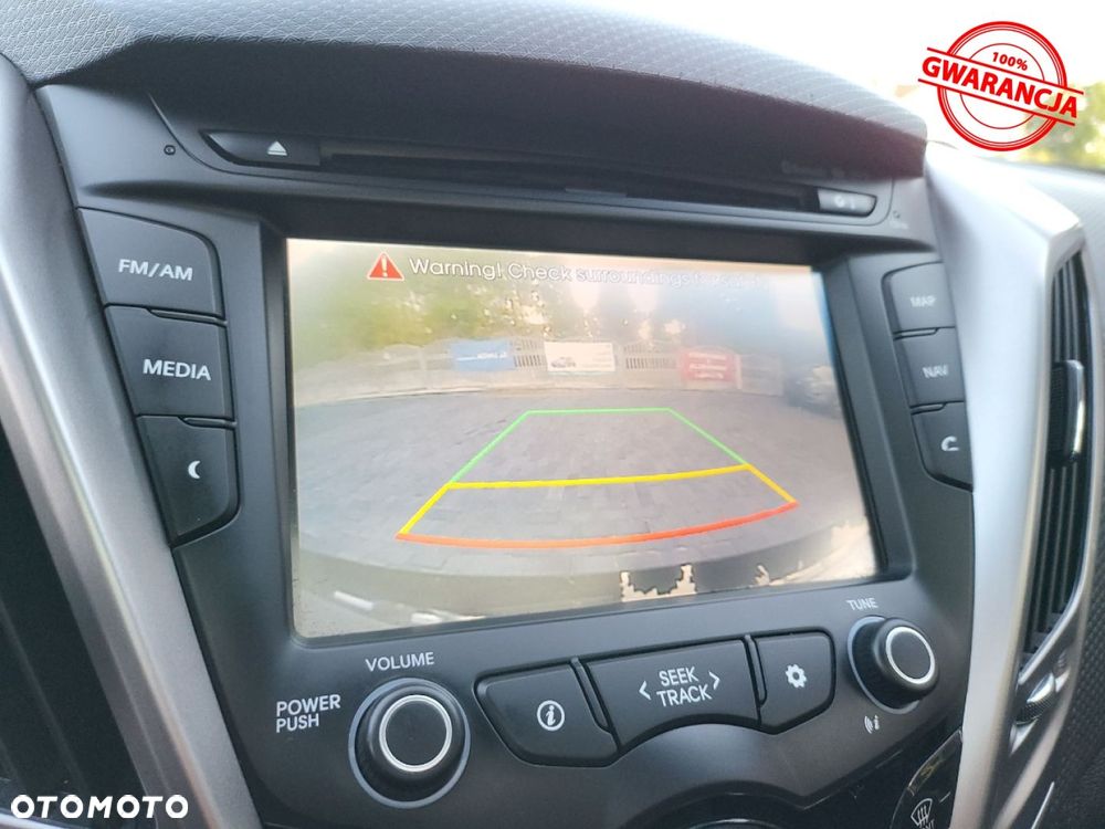 Hyundai Veloster - 39