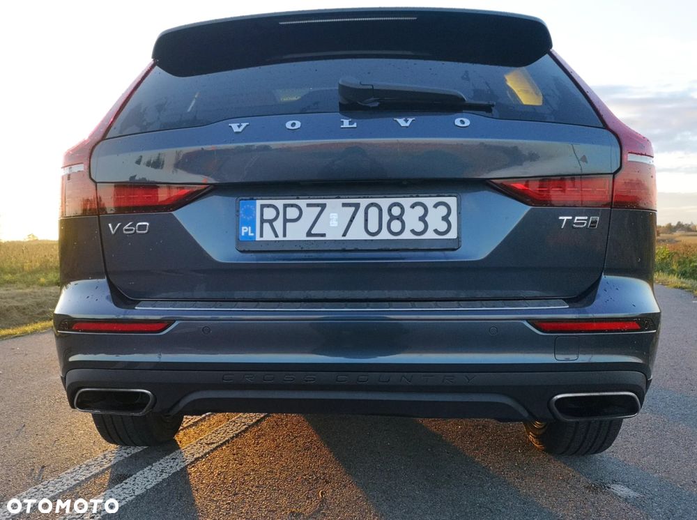 Volvo V60 Cross Country T5 Geartronic Momentum - 9