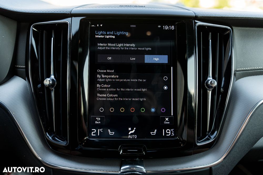 Volvo XC 60 B6 B AWD Geartronic RDesign - 30