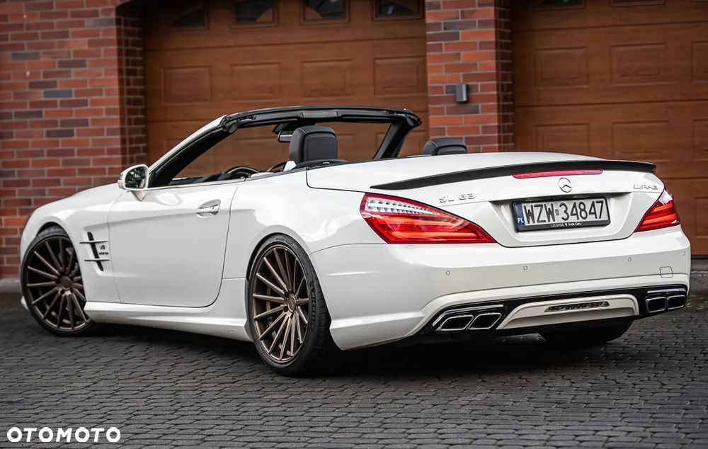Mercedes-Benz SL 63 AMG AMG Speedshift MCT 7-Gang Sportgetriebe AMG Performance Package - 10