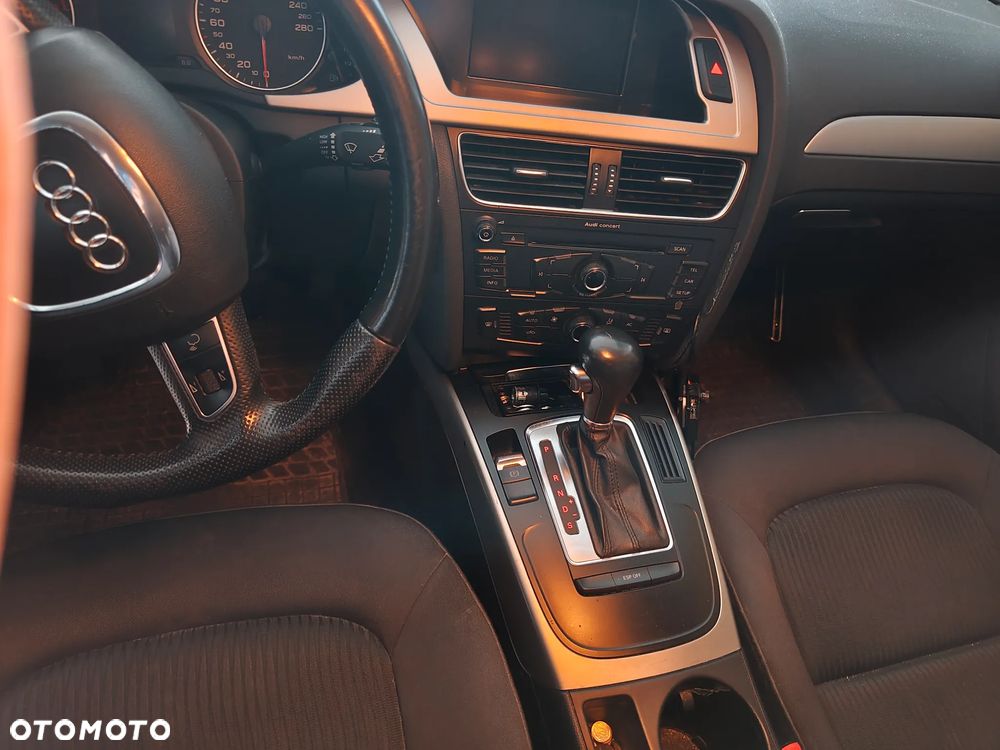 Audi A4 Allroad - 10