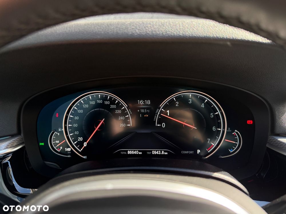 BMW Seria 5 530i xDrive M Sport sport - 35