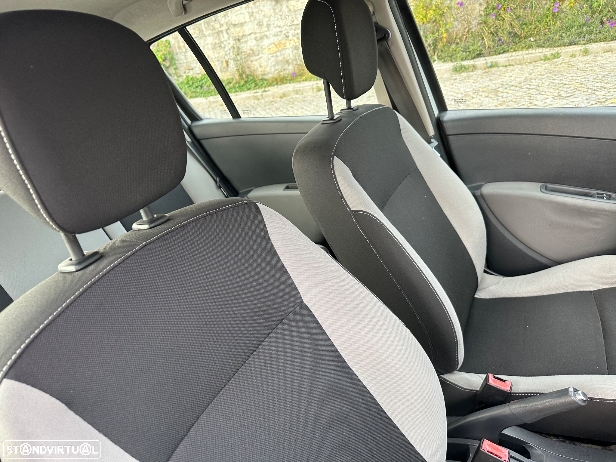 Renault Clio 1.5 dCi 90 FAP Dynamique - 22