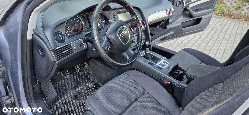 Audi A6 Limousine 2.4 - 11