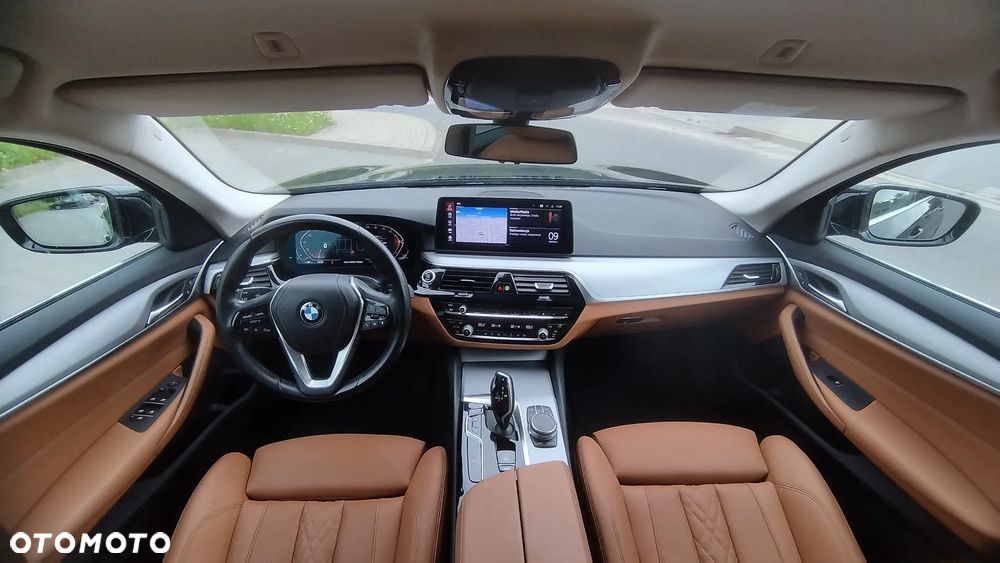 BMW Seria 5 520i mHEV Business Edition - 14