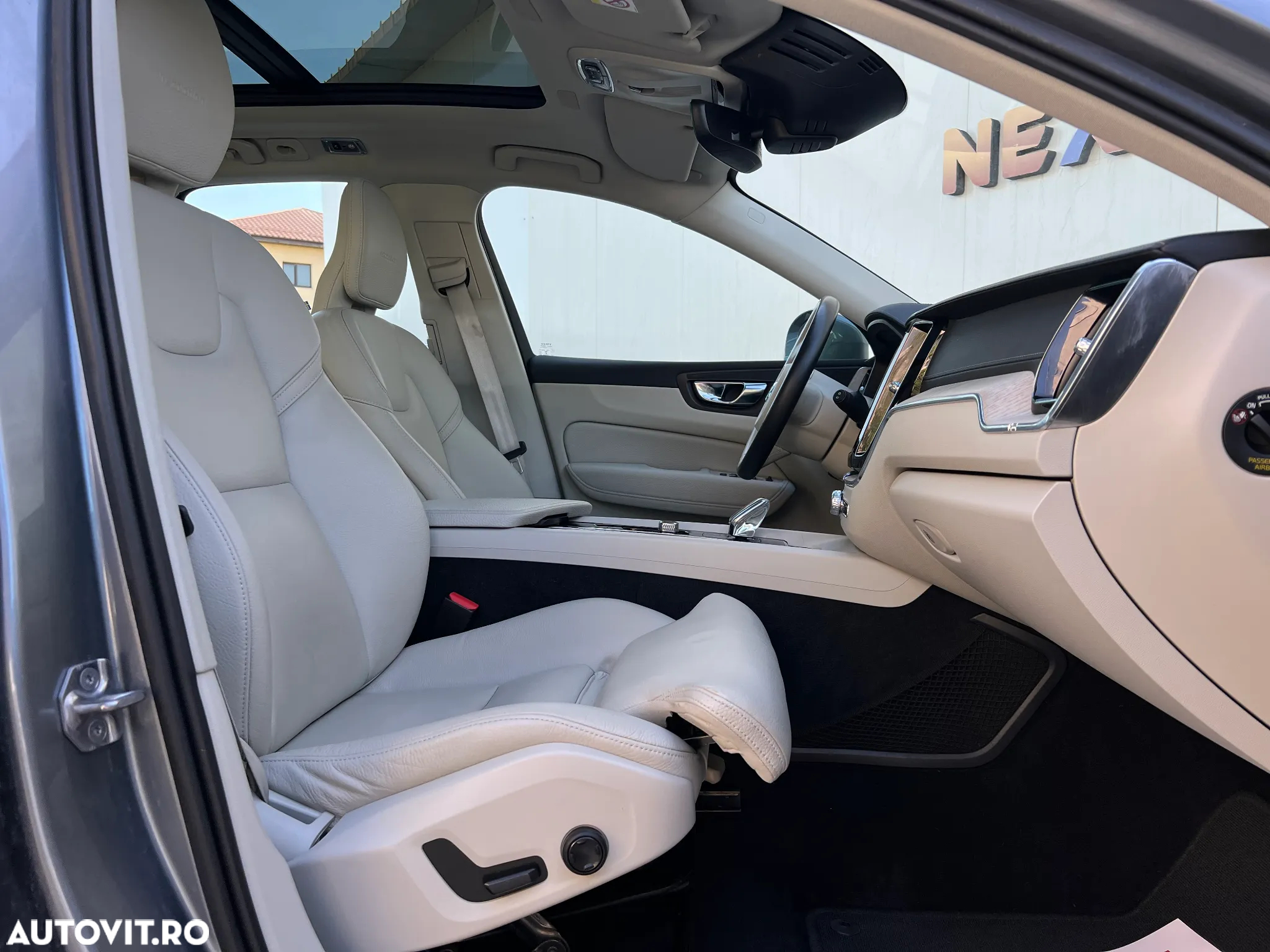 Volvo XC 60 T8 Twin Engine AWD Geartronic Inscription - 9