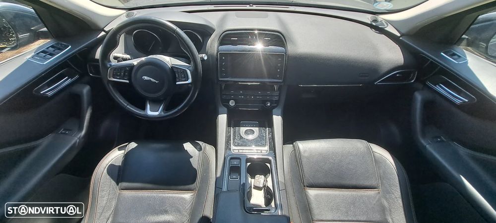 Jaguar F-Pace 2.0 i4D Prestige Aut. - 7