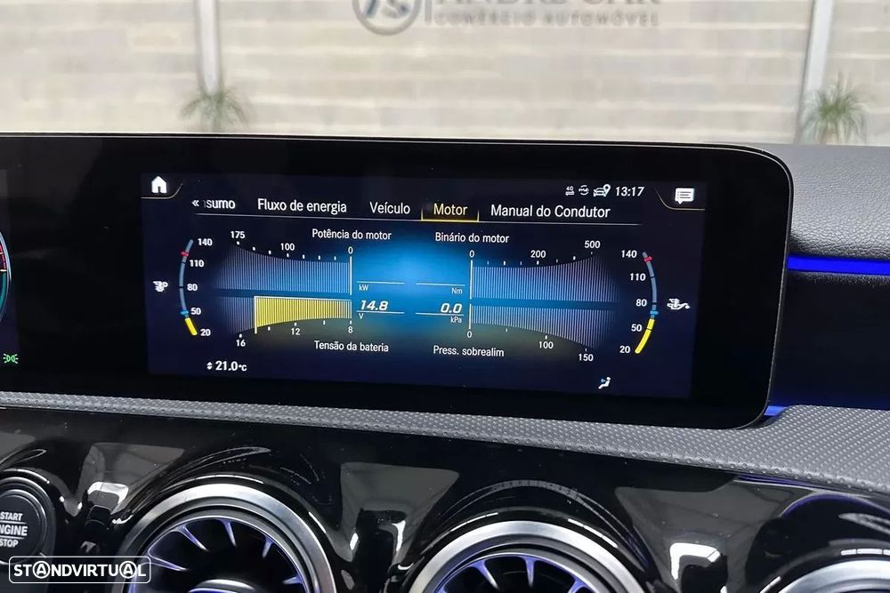 Mercedes-Benz A 250 Limousine e 8G-DCT AMG Line - 24