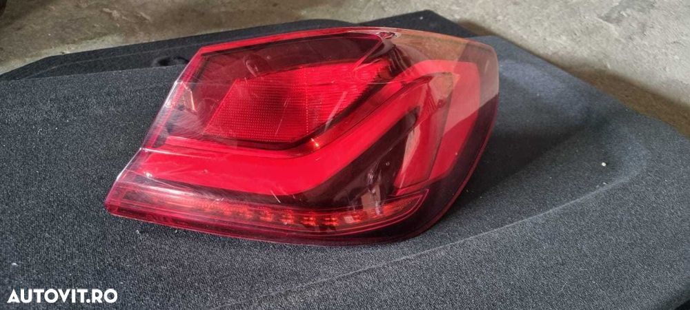 Stop lampa tripla aripa stanga dreapta BMW seria 1 F40 - 2