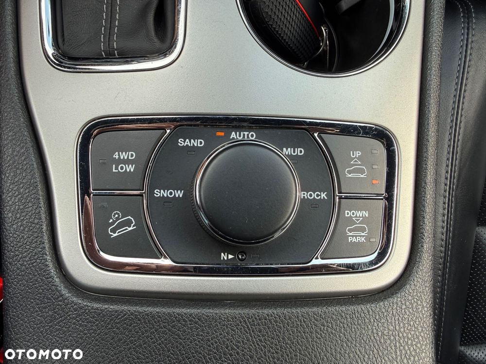 Jeep Grand Cherokee - 18