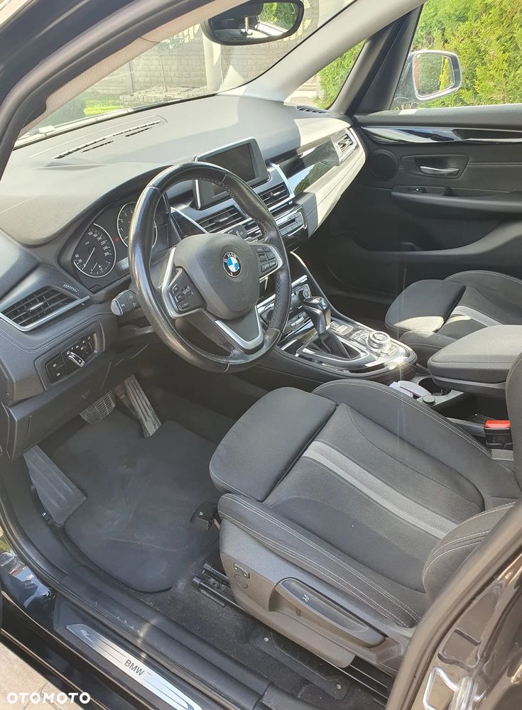 BMW Seria 2 218i Sport Line - 2