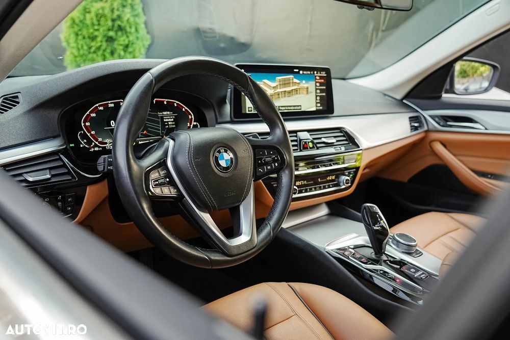 BMW Seria 5 530e xDrive AT PHEV - 23