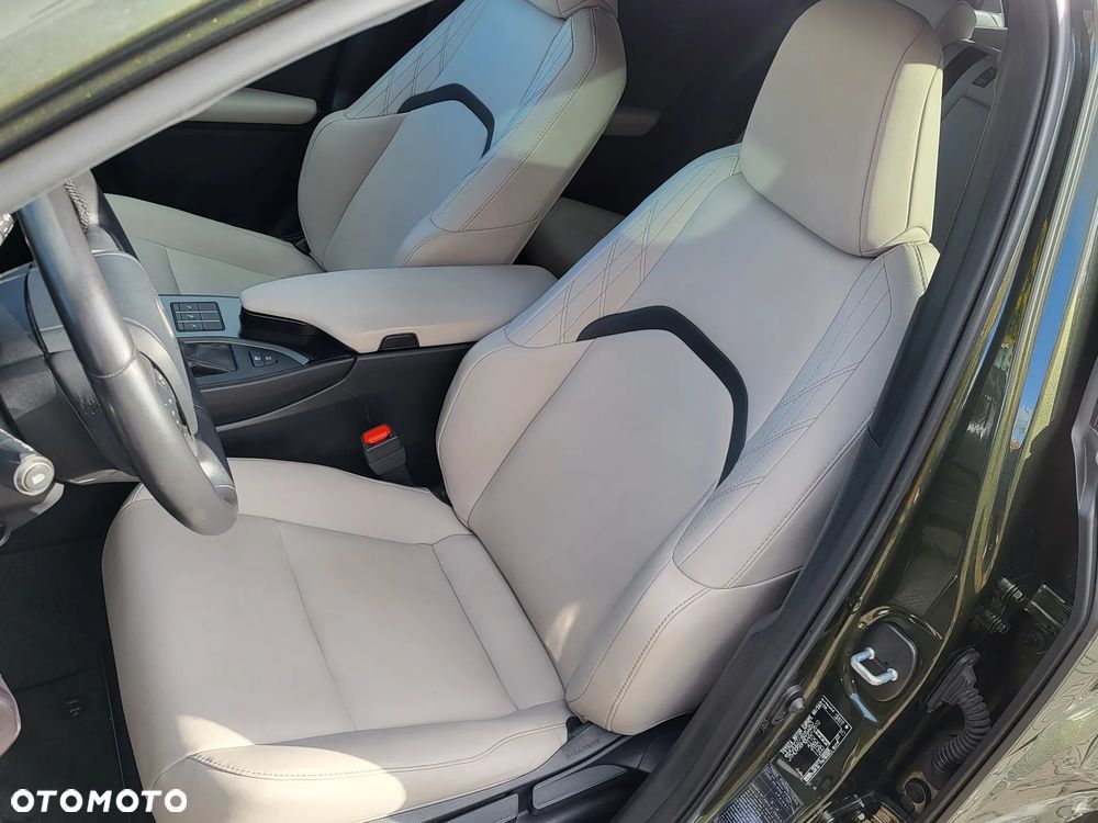 Lexus UX 250h GPF F Sport AWD - 9