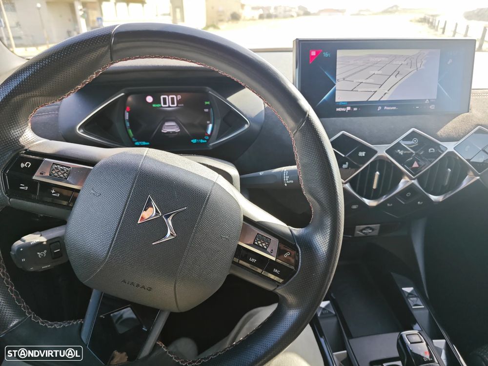 DS DS3 Crossback E-TENSE PERFORMANCE LINE + - 8