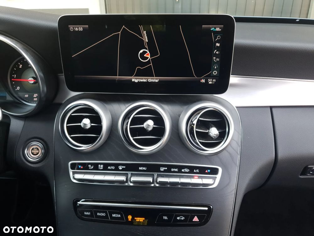 Mercedes-Benz Klasa C 220 d Coupe 4Matic 9G-TRONIC AMG Line - 11