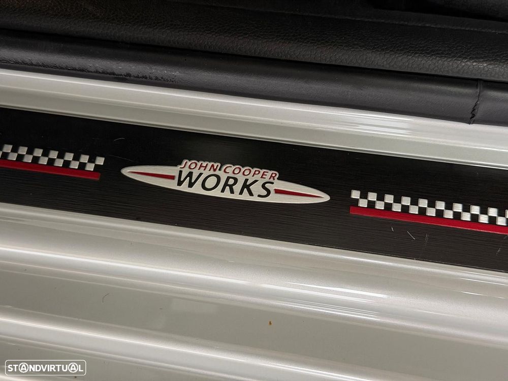MINI 5 Portas Cooper D - 14