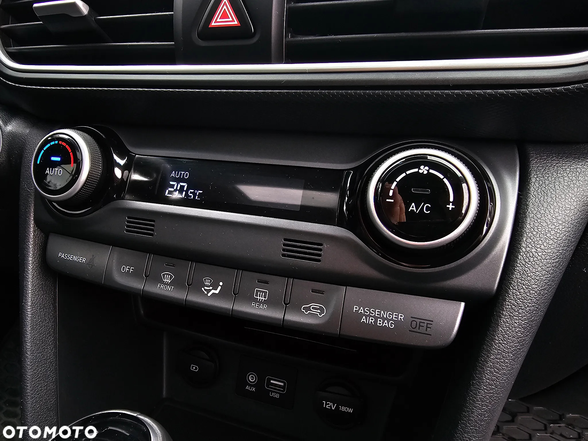 Hyundai Kona 1.6 T-GDI DCT Premium - 13