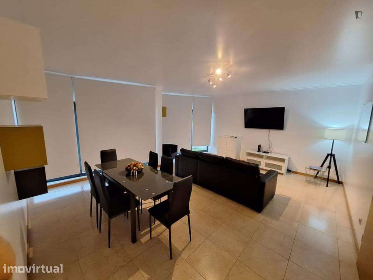 Apartamento com 2 quartos - localizado em Ponta delgada - Grande imagem: 3/12