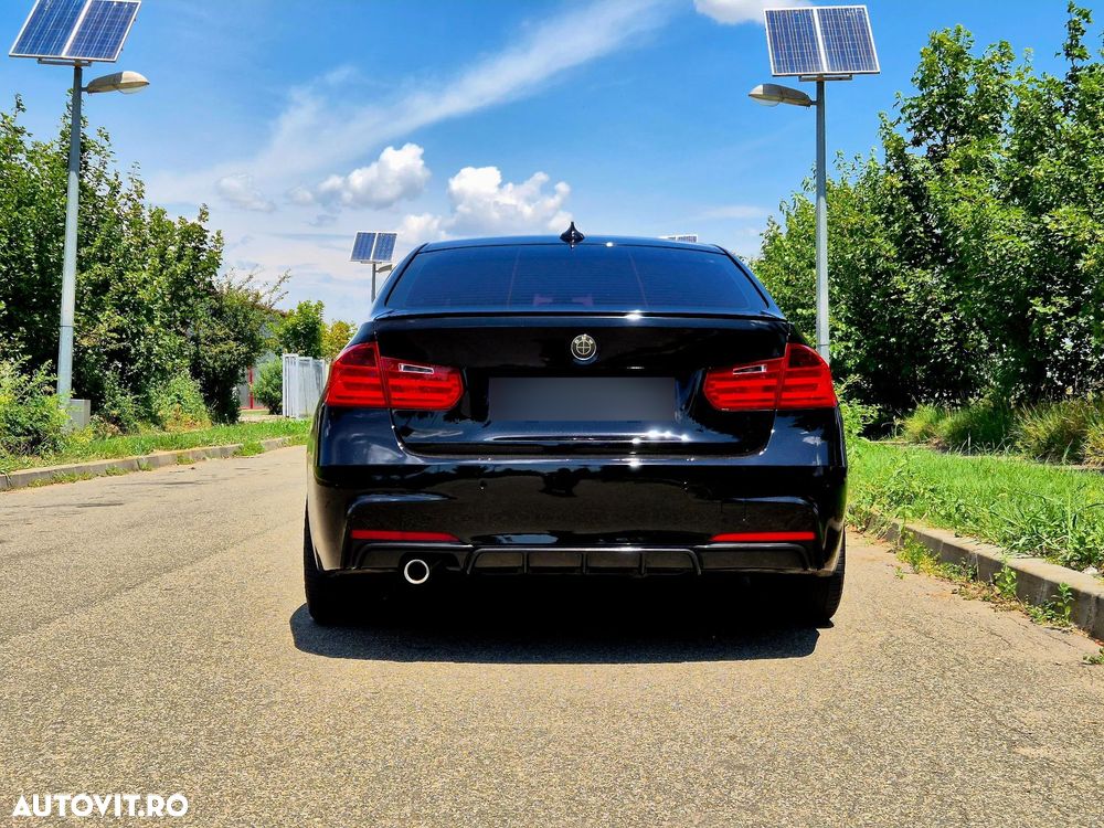 BMW Seria 3 320d Aut. - 8
