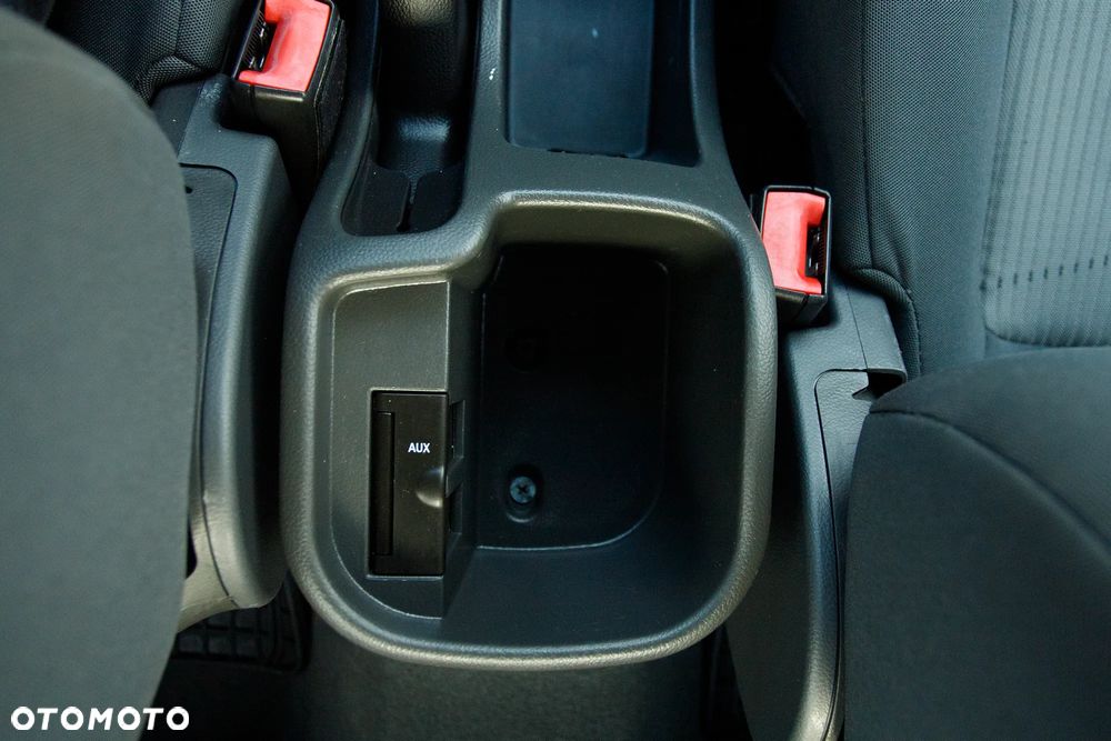 Chevrolet Cruze 1.6 LS - 36